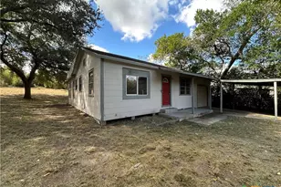 236 Hilltop Dr, Victoria, TX 77905 - Photo 3
