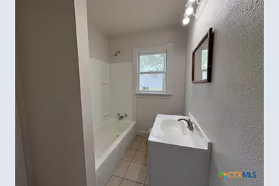 236 Hilltop Drive, Victoria, TX 77905 - Photo 9