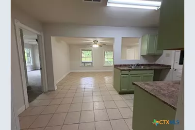 236 Hilltop Drive, Victoria, TX 77905 - Photo 11