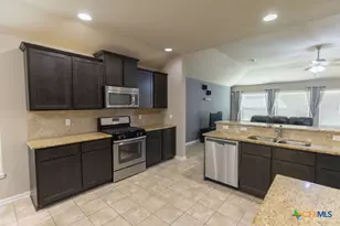 122 Cobble Stone Ct, Victoria, TX 77904 - Photo 13