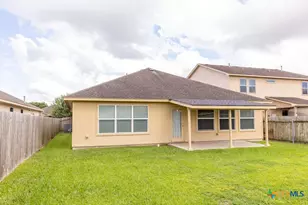 122 Cobble Stone Ct, Victoria, TX 77904 - Photo 3
