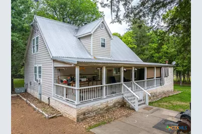1055 Beech Crest, Columbus, TX 78950 - Photo 1