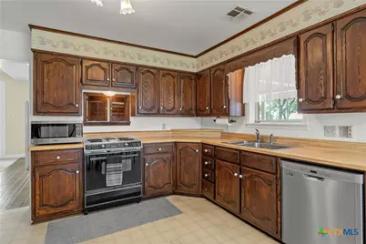 803 S Stallworth, Rosebud, TX 76570 - Photo 11