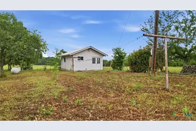 11615 Kingsbury Road, Kingsbury, TX 78638 - Photo 15