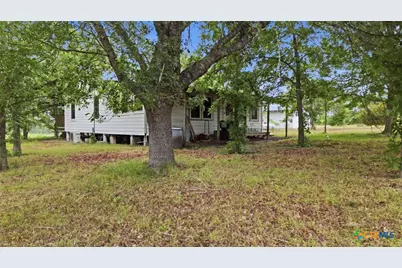 11615 Kingsbury Road, Kingsbury, TX 78638 - Photo 11