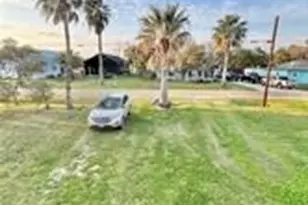 707 W Monroe Ave, Port O'Connor, TX 77982 - Photo 35