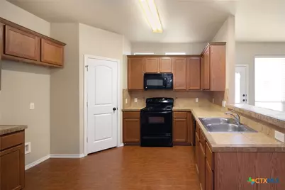 314 Rosalie Drive, New Braunfels, TX 78130 - Photo 5