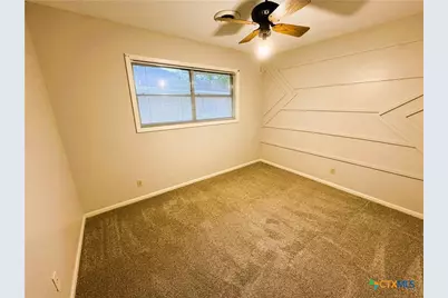 111 Yorkshire Lane, Victoria, TX 77904 - Photo 23
