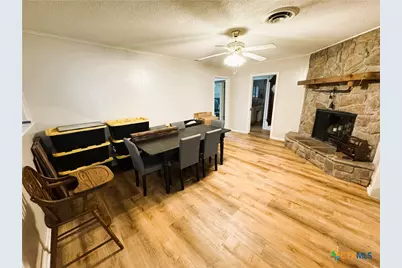 111 Yorkshire Lane, Victoria, TX 77904 - Photo 15