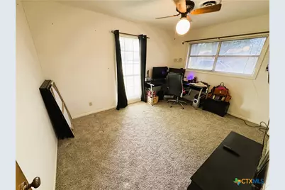 111 Yorkshire Lane, Victoria, TX 77904 - Photo 31