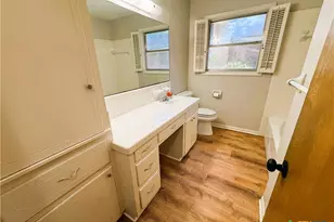 111 Yorkshire Ln, Victoria, TX 77904 - Photo 27