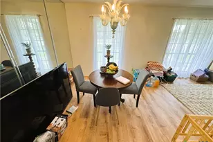 111 Yorkshire Ln, Victoria, TX 77904 - Photo 13