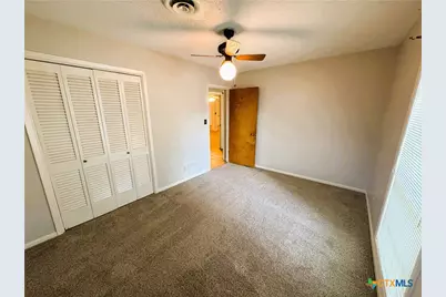 111 Yorkshire Lane, Victoria, TX 77904 - Photo 21