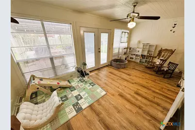111 Yorkshire Lane, Victoria, TX 77904 - Photo 37