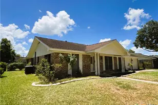 111 Yorkshire Ln, Victoria, TX 77904 - Photo 45