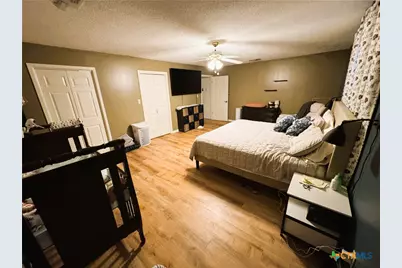 111 Yorkshire Lane, Victoria, TX 77904 - Photo 19