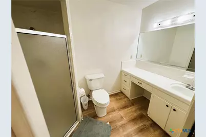 111 Yorkshire Lane, Victoria, TX 77904 - Photo 27