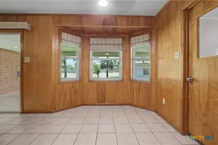 502 Cannon Rd, Victoria, TX 77904 - Photo 9