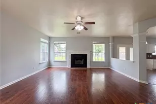 313 Crowfoot Dr, Harker Heights, TX 76548 - Photo 3