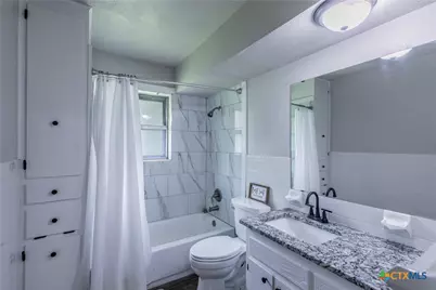 213 E Upshaw Avenue, Temple, TX 76501 - Photo 17