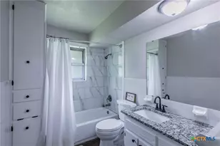 213 E Upshaw Ave, Temple, TX 76501 - Photo 17