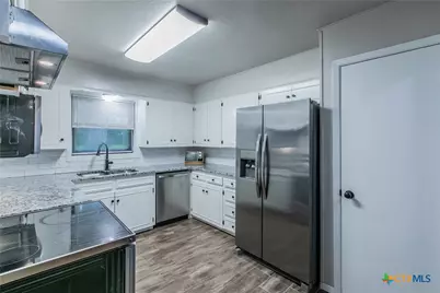 213 E Upshaw Avenue, Temple, TX 76501 - Photo 11