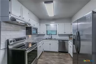 213 E Upshaw Ave, Temple, TX 76501 - Photo 9