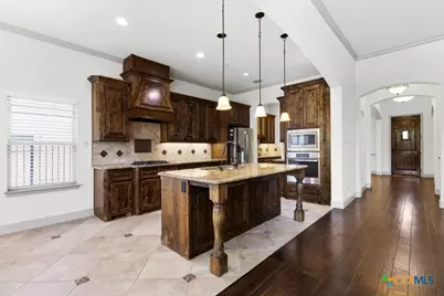 420 Mission Hill Run, New Braunfels, TX 78132 - Photo 9