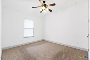420 Mission Hill Run, New Braunfels, TX 78132 - Photo 17