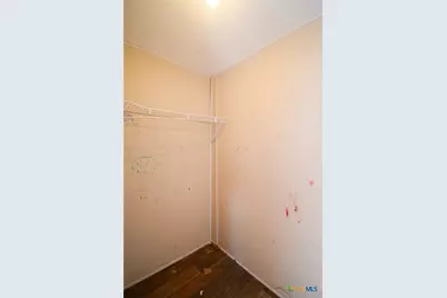 413 West Oaks Drive, Victoria, TX 77905 - Photo 15