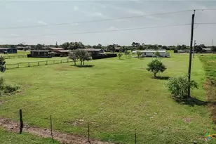 413 W Oaks Dr, Victoria, TX 77905 - Photo 29