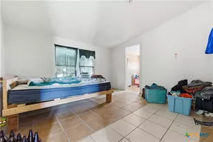 409 Summit Dr, Kyle, TX 78640 - Photo 21
