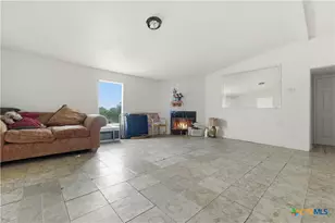 409 Summit Dr, Kyle, TX 78640 - Photo 17