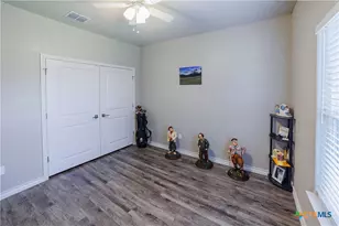 123 Navarro Xing, Seguin, TX 78155 - Photo 17