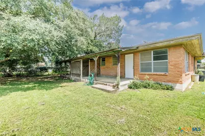 116 E Wallace Street, Gonzales, TX 78629 - Photo 17