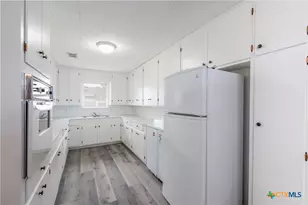 116 E Wallace St, Gonzales, TX 78629 - Photo 7