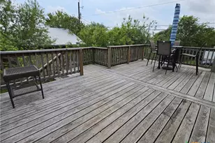 703 E Houston Ave, Seadrift, TX 77983 - Photo 19