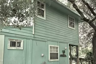 703 E Houston Ave, Seadrift, TX 77983 - Photo 7