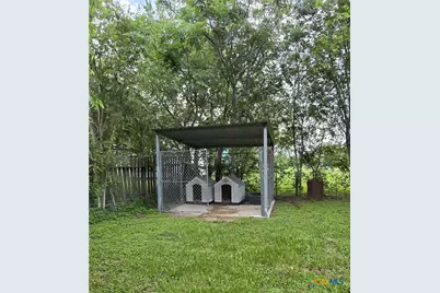 703 E Houston Avenue, Seadrift, TX 77983 - Photo 5
