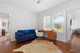 1120 W Hopkins St, San Marcos, TX 78666 - Photo 17