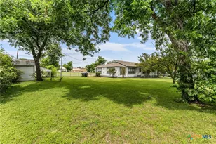 202 S 27th St, Temple, TX 76504 - Photo 35