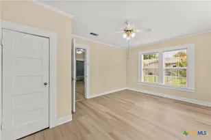 202 S 27th St, Temple, TX 76504 - Photo 25
