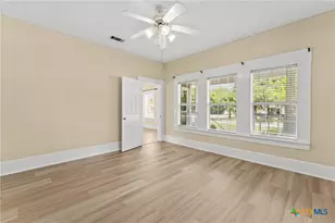 202 S 27th St, Temple, TX 76504 - Photo 17