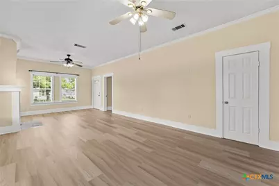 202 S 27th Street, Temple, TX 76504 - Photo 9