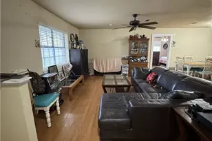 636 E Kempner St, Mabank, TX 75147 - Photo 23