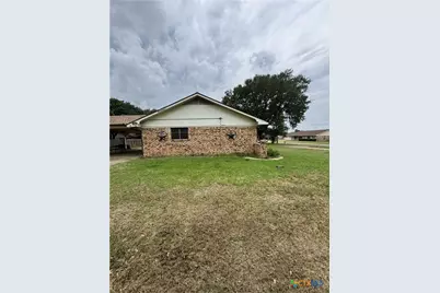 636 E Kempner Street, Mabank, TX 75147 - Photo 7