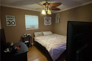 636 E Kempner St, Mabank, TX 75147 - Photo 17