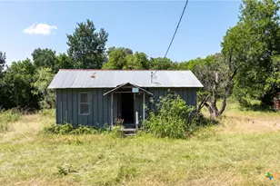 1717 County Rd 402, Bartlett, TX 76511 - Photo 13