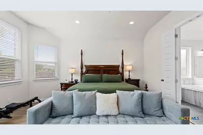 365 Vuelo Street, New Braunfels, TX 78132 - Photo 15