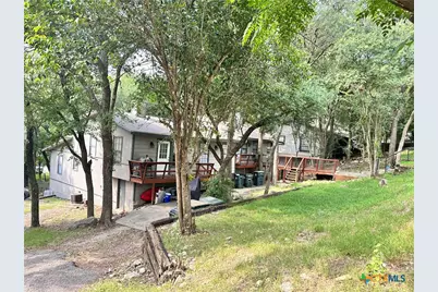 901 Hillyer Street, San Marcos, TX 78666 - Photo 1